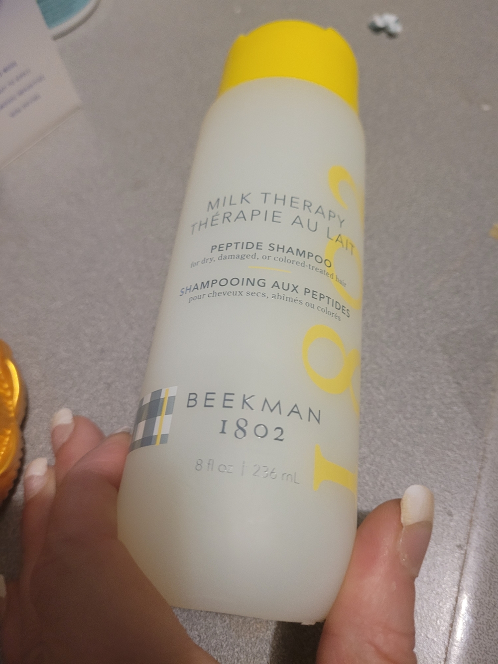 💗Beekman 1802 Peptide Shampoo Bottle — White with Yellow Accents💗